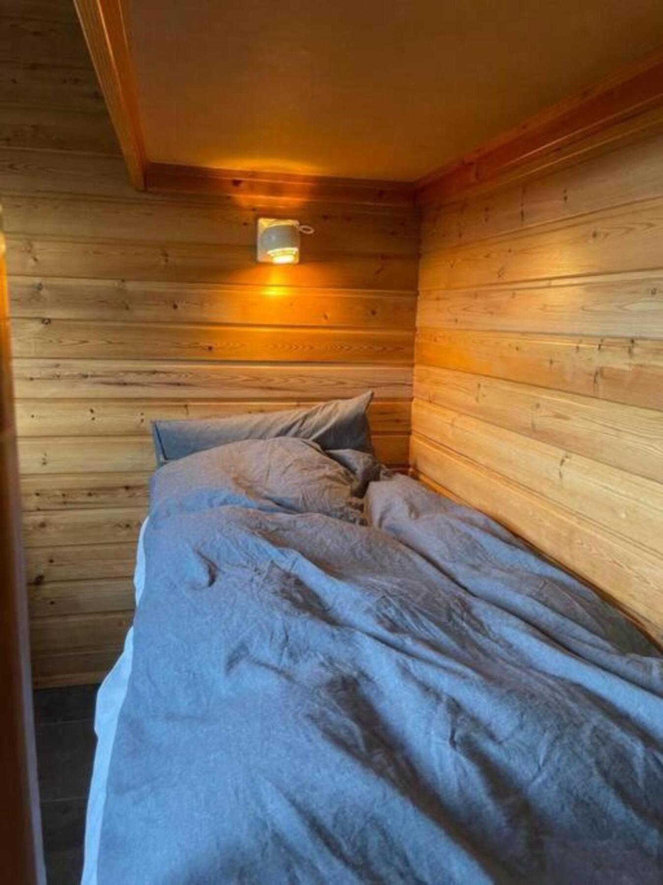 Cozy 2 Bedroom Cottage With Hot Tub Akureyri Extérieur photo