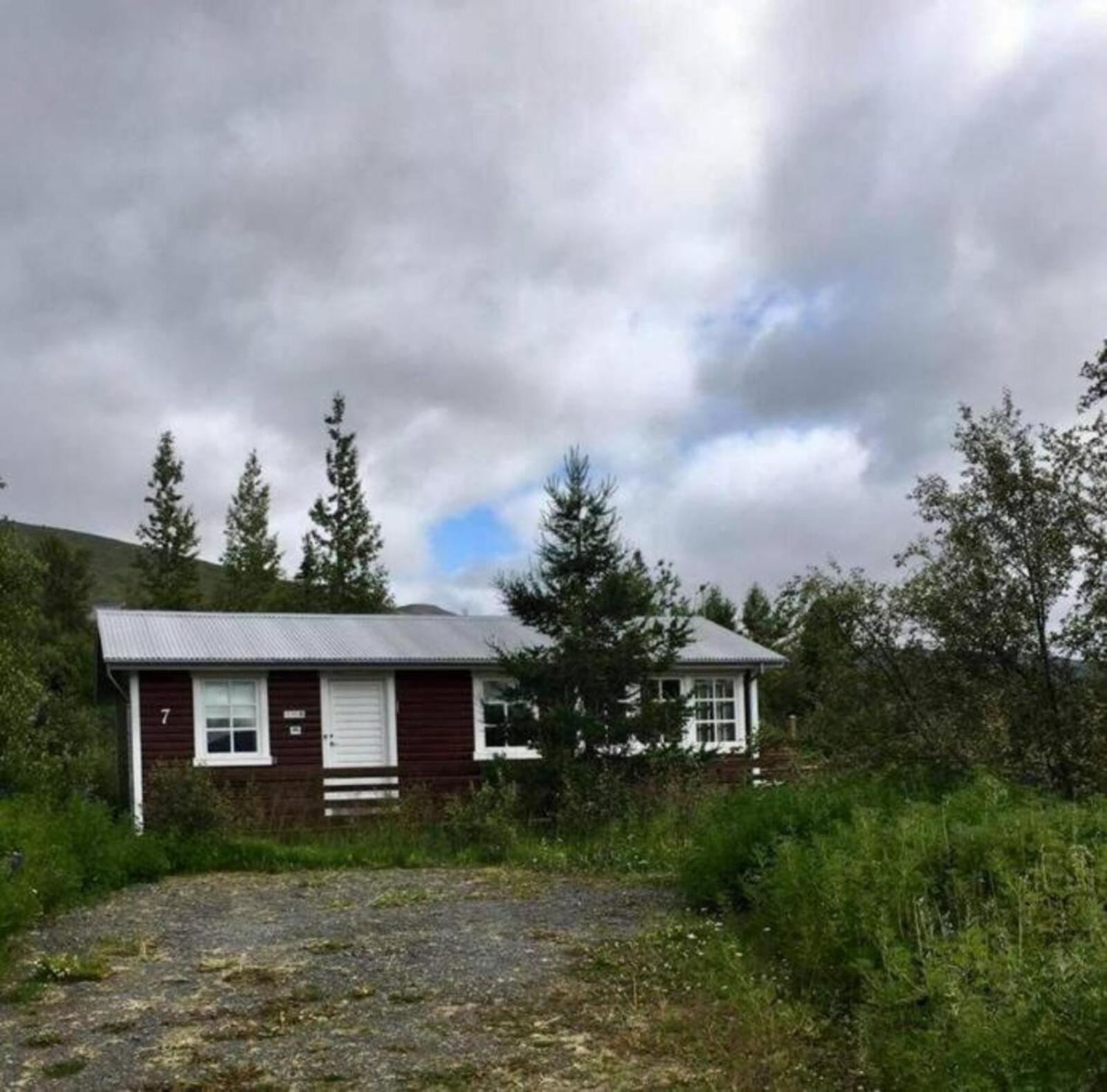 Cozy 2 Bedroom Cottage With Hot Tub Akureyri Extérieur photo