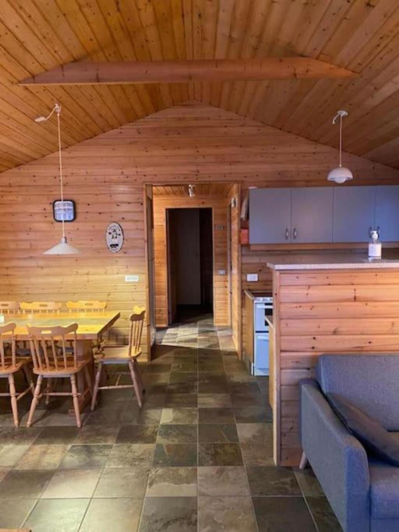 Cozy 2 Bedroom Cottage With Hot Tub Akureyri Extérieur photo